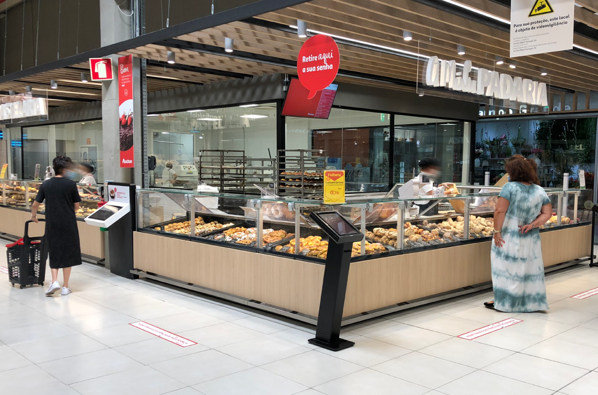 Expositores DAISY para padaria & pastelaria. | DAISY display cases for bakery & pastry. Vitrines DAISY pour boulangerie et patisserie.